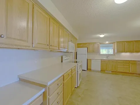 10931 Us Highway 12 SW Howard Lake MN 55349