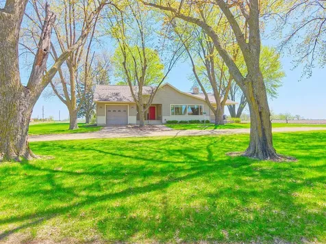 10931 Us Highway 12 SW Howard Lake MN 55349