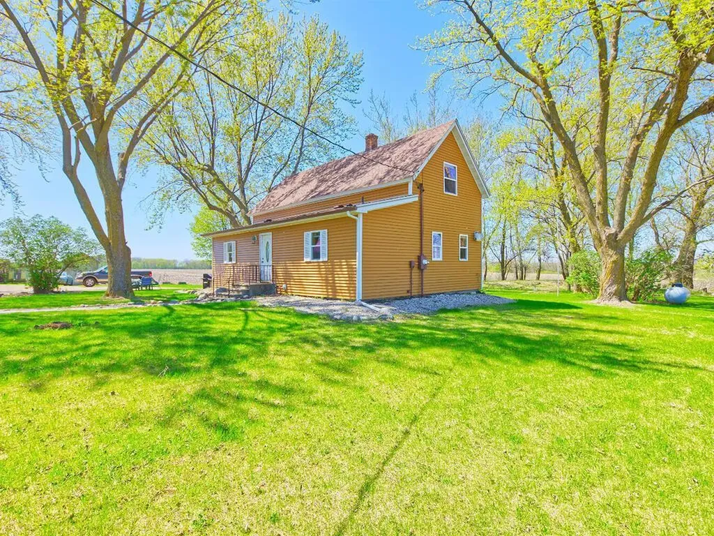 10969 Us Highway 12 SW Howard Lake MN 55349