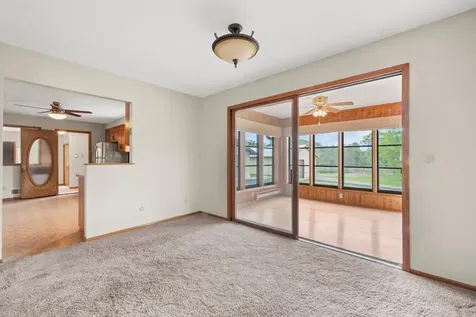 2591 Carver Avenue E Maplewood MN 55119