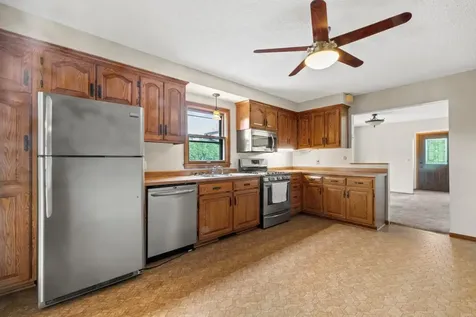 2591 Carver Avenue E Maplewood MN 55119