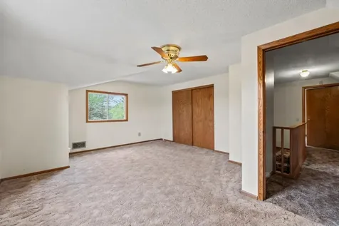 2591 Carver Avenue E Maplewood MN 55119