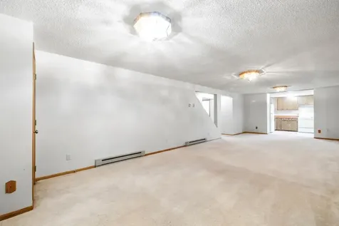 2591 Carver Avenue E Maplewood MN 55119