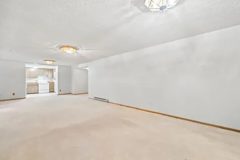 2591 Carver Avenue E Maplewood MN 55119