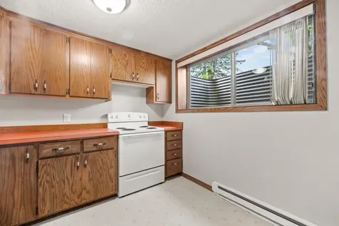 2591 Carver Avenue E Maplewood MN 55119