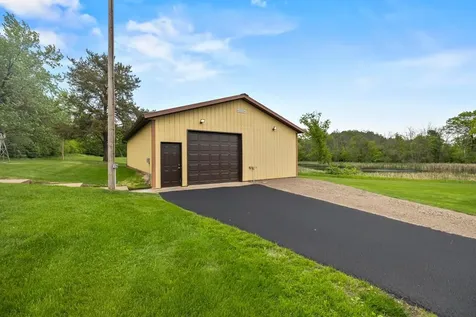 2591 Carver Avenue E Maplewood MN 55119