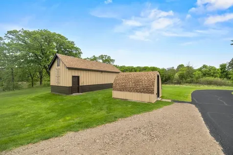 2591 Carver Avenue E Maplewood MN 55119