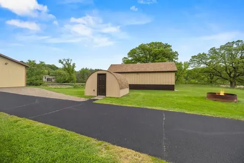 2591 Carver Avenue E Maplewood MN 55119