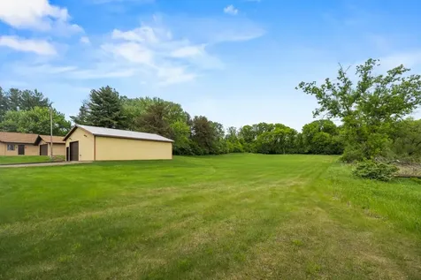 2591 Carver Avenue E Maplewood MN 55119