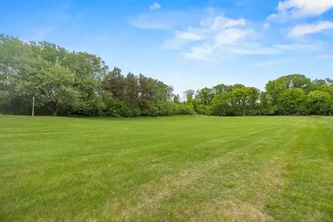 2591 Carver Avenue E Maplewood MN 55119