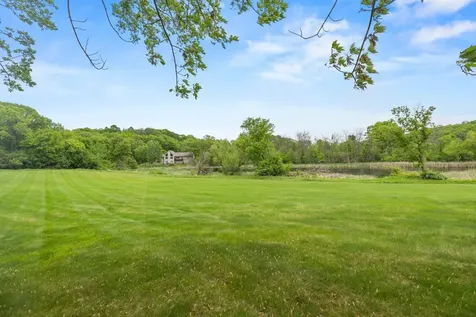 2591 Carver Avenue E Maplewood MN 55119