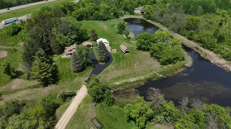 2591 Carver Avenue E Maplewood MN 55119
