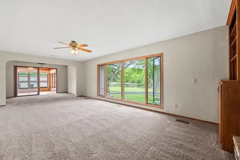 2591 Carver Avenue E Maplewood MN 55119