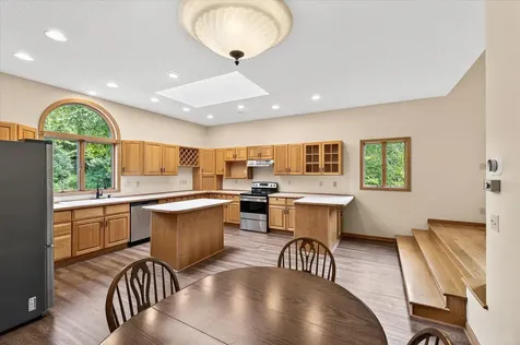 1310 Deerwood Drive Eagan MN 55123