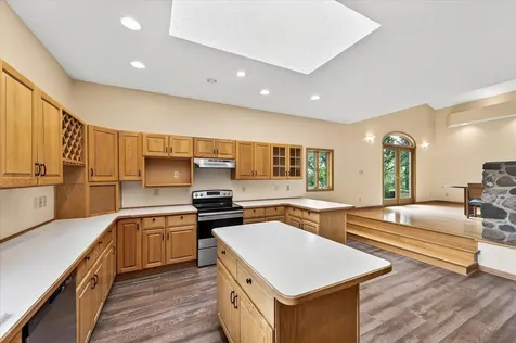 1310 Deerwood Drive Eagan MN 55123