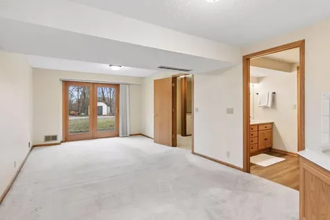 1310 Deerwood Drive Eagan MN 55123