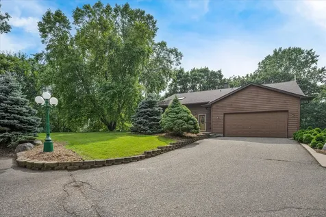 1310 Deerwood Drive Eagan MN 55123