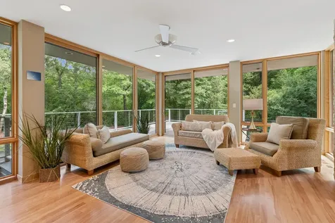 685 Hidden Creek Trail Mendota Heights MN 55118