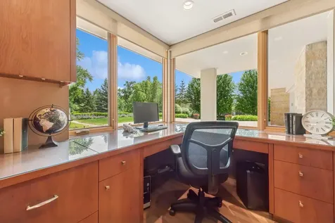 685 Hidden Creek Trail Mendota Heights MN 55118