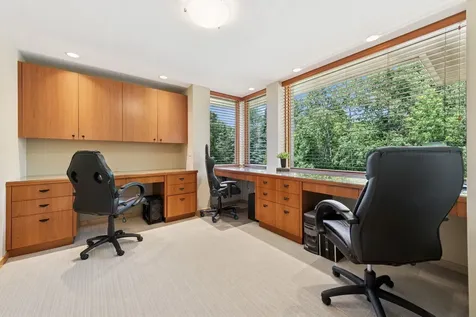 685 Hidden Creek Trail Mendota Heights MN 55118