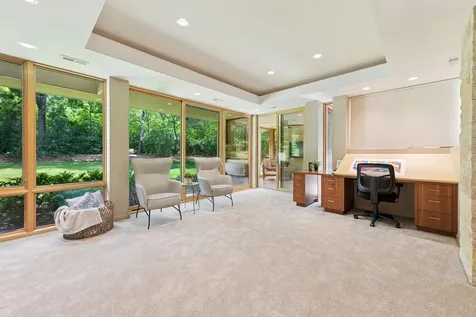 685 Hidden Creek Trail Mendota Heights MN 55118