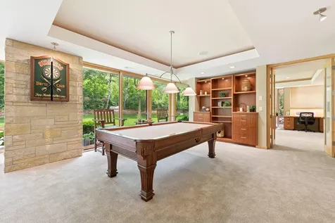 685 Hidden Creek Trail Mendota Heights MN 55118