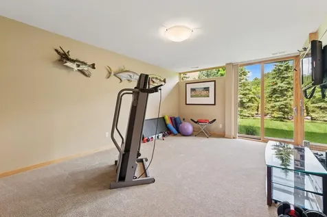 685 Hidden Creek Trail Mendota Heights MN 55118