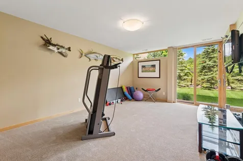 685 Hidden Creek Trail Mendota Heights MN 55118