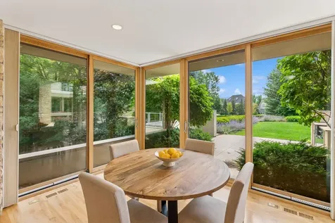 685 Hidden Creek Trail Mendota Heights MN 55118