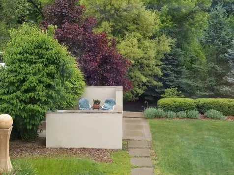 685 Hidden Creek Trail Mendota Heights MN 55118