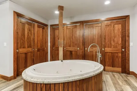 17870 Breezy Point Road Wayzata MN 55391