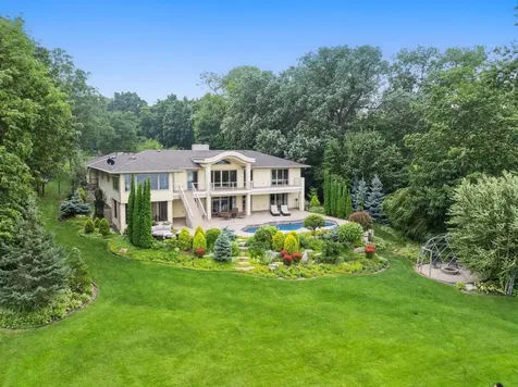 17870 Breezy Point Road Wayzata MN 55391