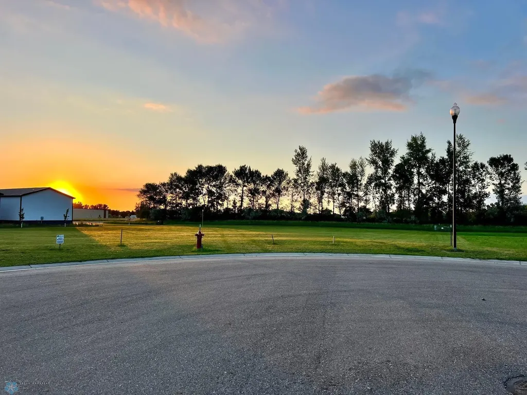 211 19 Circle NE Barnesville MN 56514