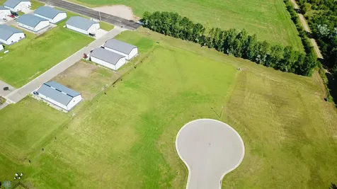 209 19 Circle NE Barnesville MN 56514