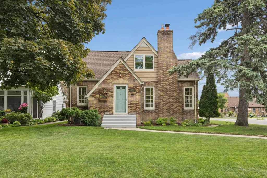 5445 Columbus Avenue Minneapolis MN 55417