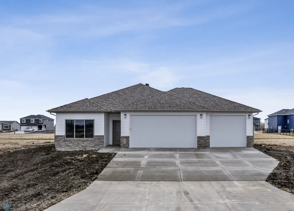 10218 73rd Street S Horace ND 58047