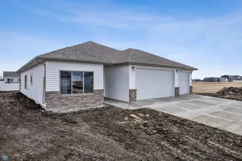 10218 73rd Street S Horace ND 58047