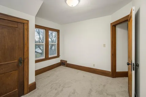 212 Page Street W Saint Paul MN 55107
