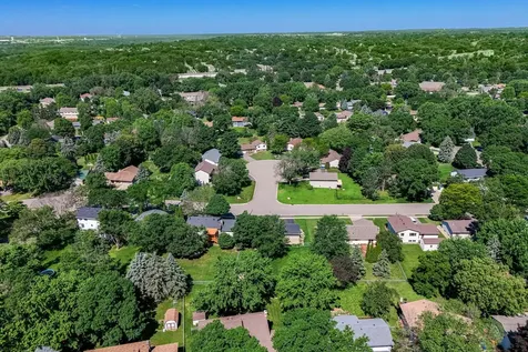 10517 Aquila Avenue S Bloomington MN 55438