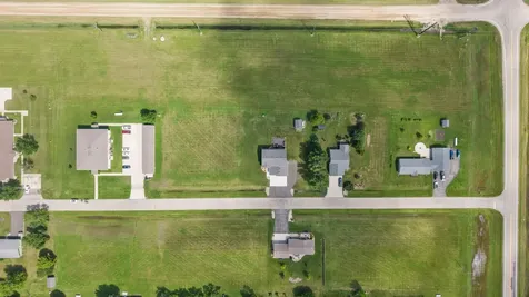 301 5th Street S Fairmount ND 58030
