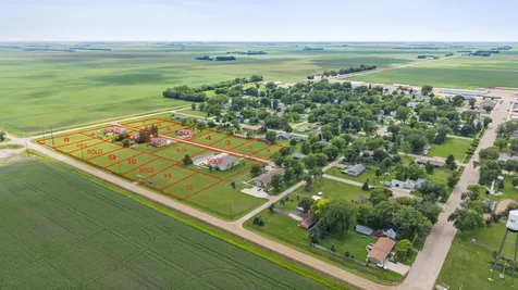 306 6th Street S Fairmount ND 58030