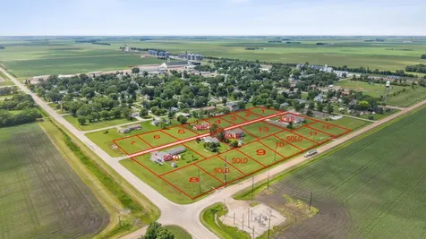 306 6th Street S Fairmount ND 58030