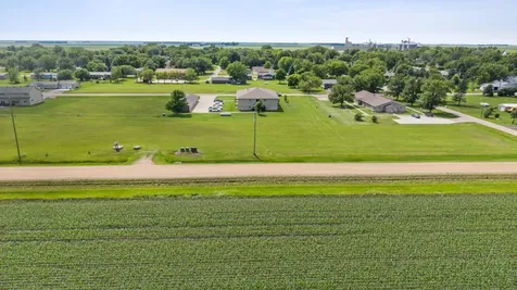 302 5th Street S Fairmount ND 58030