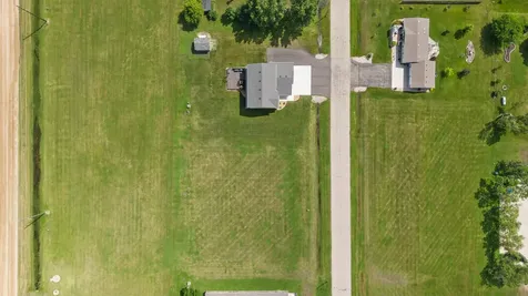 402 5th Street S Fairmount ND 58030
