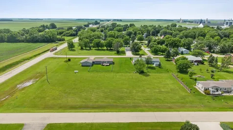 404 5th Street S Fairmount ND 58030