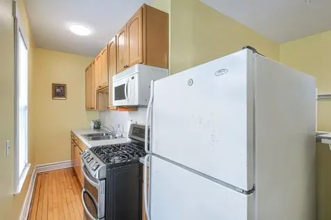 518 Laurel Avenue Saint Paul MN 55102