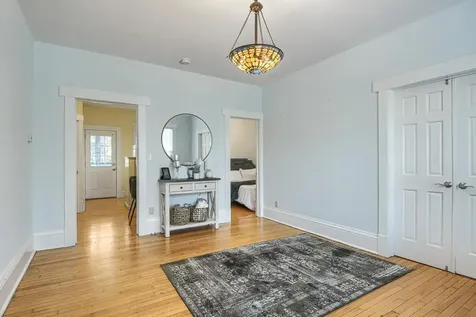 518 Laurel Avenue Saint Paul MN 55102