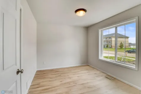 3515 18th Street S Moorhead MN 56560