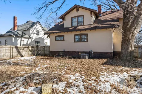 709 10th Street NE Austin MN 55912