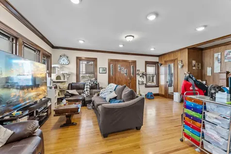 709 10th Street NE Austin MN 55912